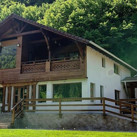 Pensiune Subcrai Cu Centru Spa Zarnesti Exterior photo